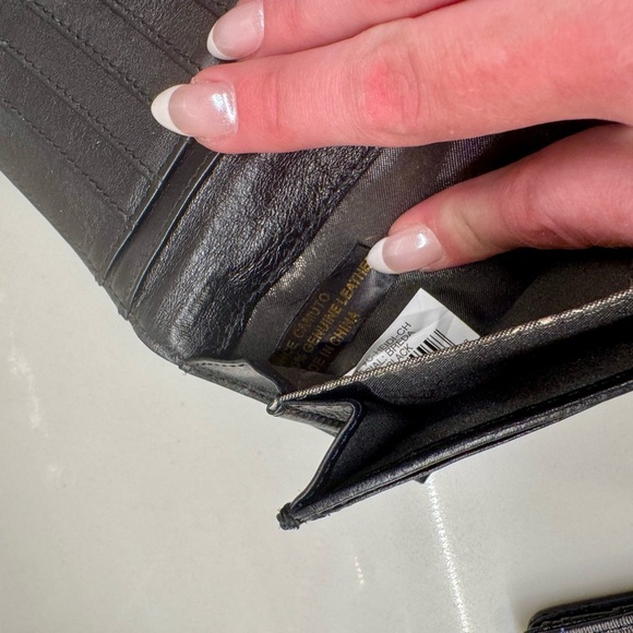 Vince Camuto Black Leather Wallet - Picture 5 of 6